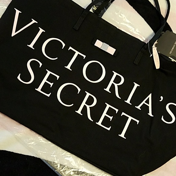 🎉SALE🎉VICTORIA'S SECRET LIMITED EDITION TOTE! - Picture 5 of 5