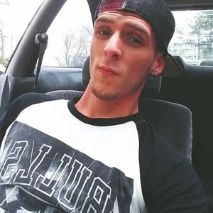 Meet your Posher, Blake