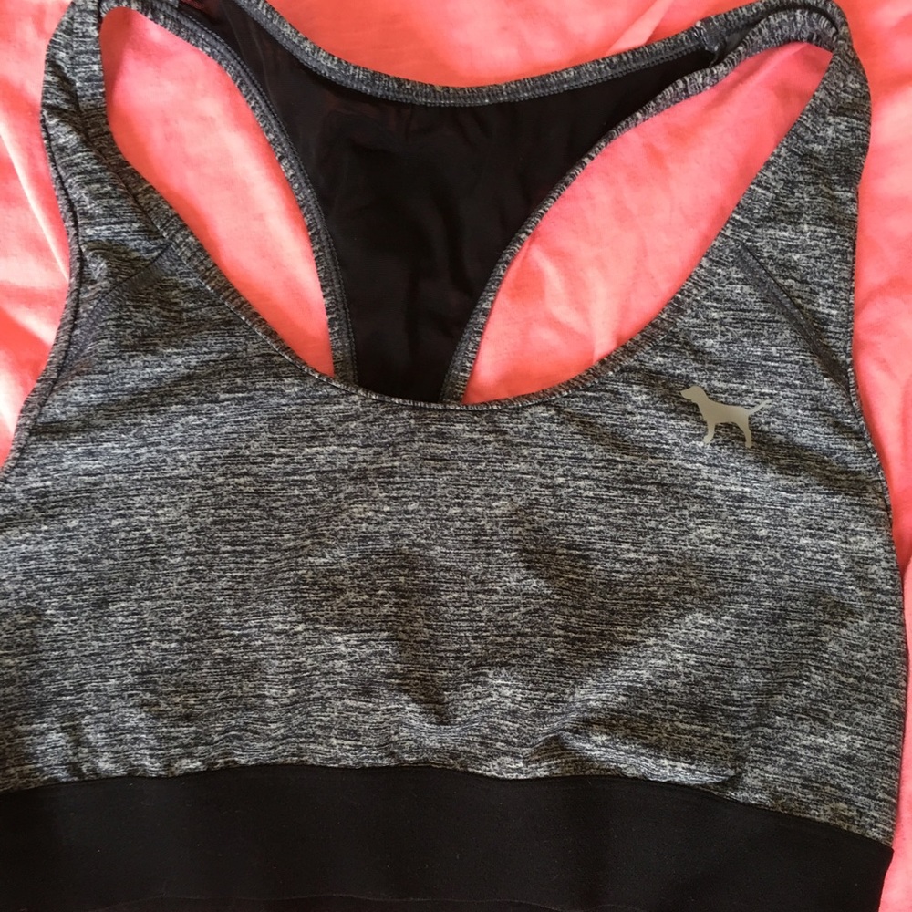 Victoria Secret Workout Outfit - Picture 2 of 6