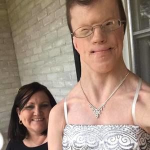 Meet your Posher, Beth