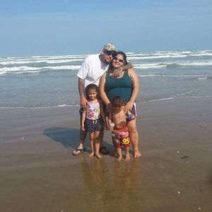 Meet your Posher, Claudia