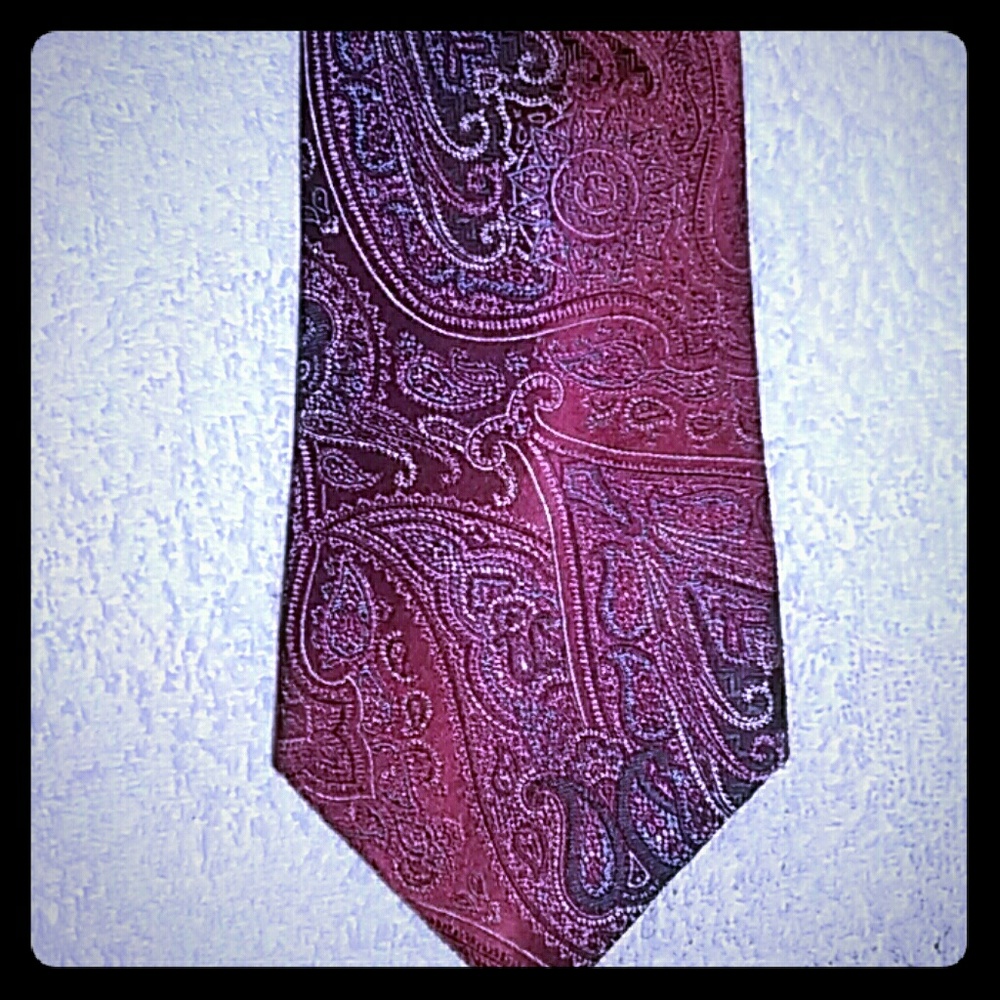 Rocco tie