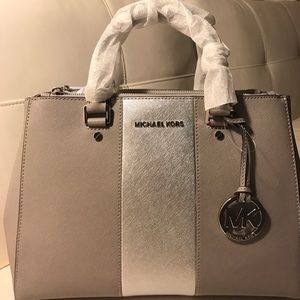 Michael Kors Sutton Satchel Leather bag