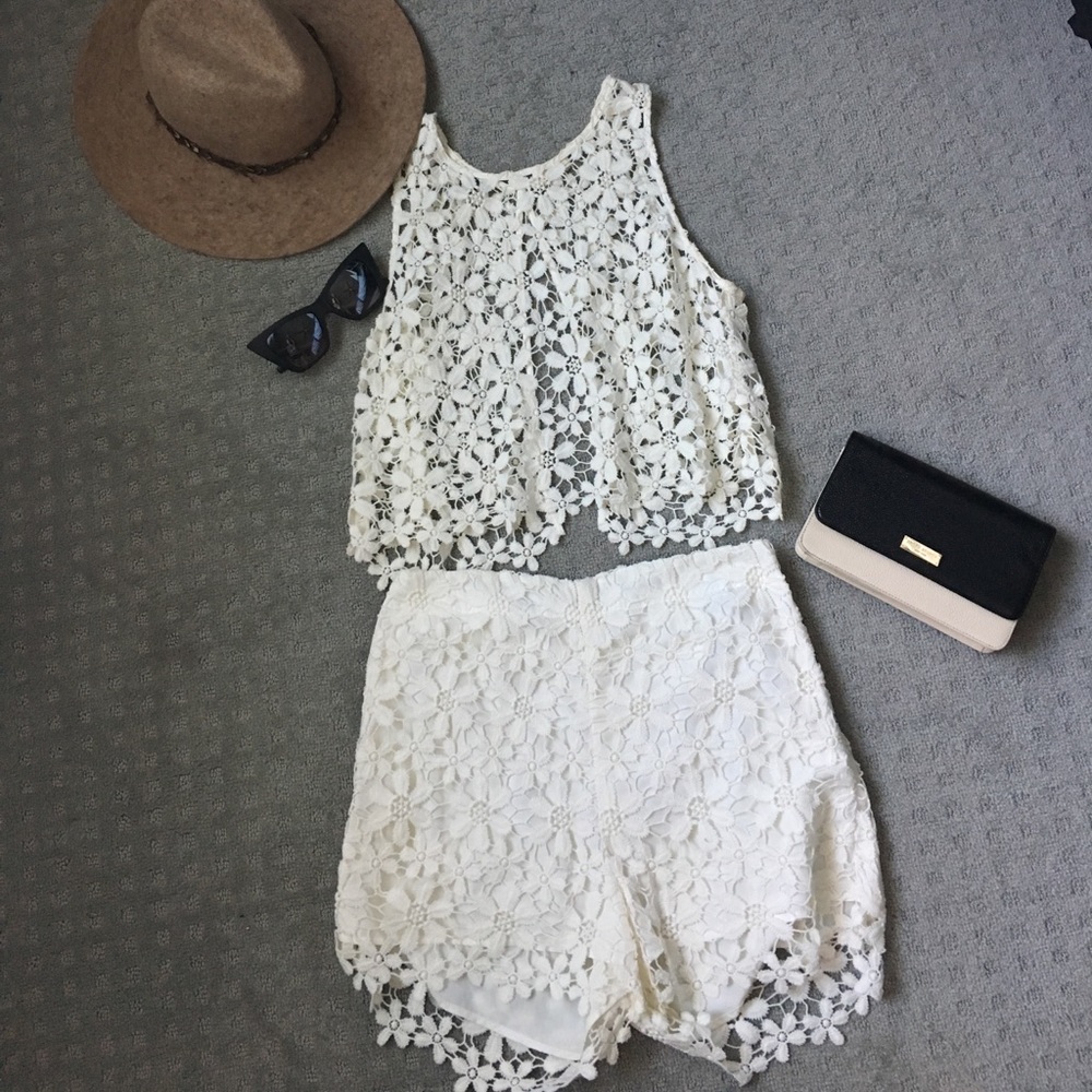Hollister Lace Outfit