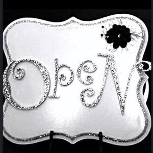 Meet your Posher, Mia