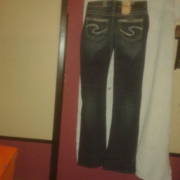 ****NWT!!!!!! Silver Jeans SIZE 28W/33L. - Picture 3 of 7