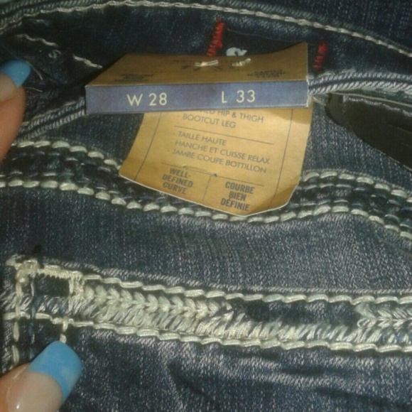 ****NWT!!!!!! Silver Jeans SIZE 28W/33L. - Picture 6 of 7