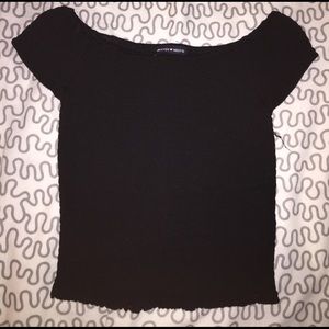 Brandy Melville off the shoulder crop top