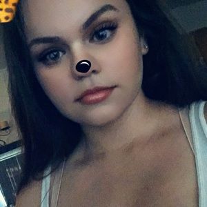 Meet your Posher, Brisa