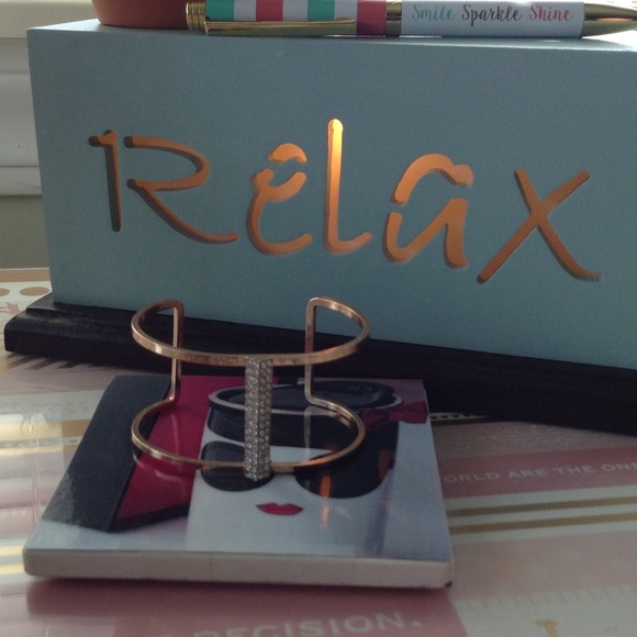 Meet your Posher, Jean - Picture 2 of 3