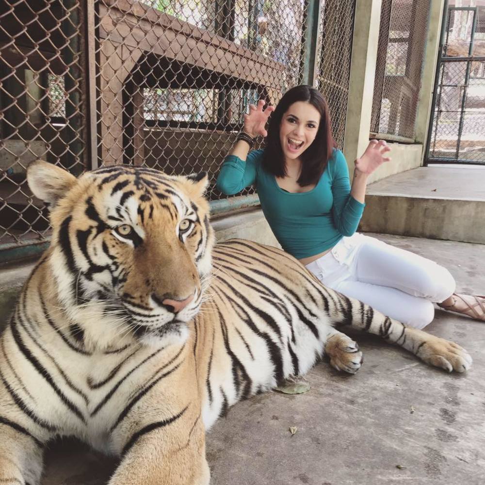 Meet your Posher, Laura