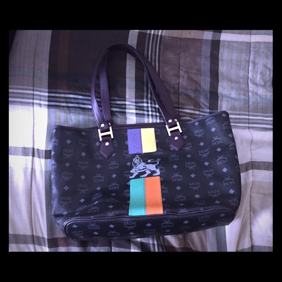 MCM Visetos Lion Shopper Bag - Picture 1 of 2