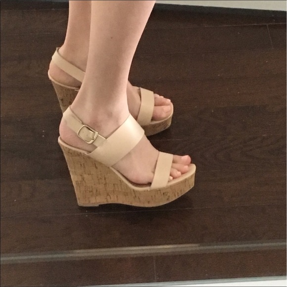 Nude color wedges - Picture 3 of 3