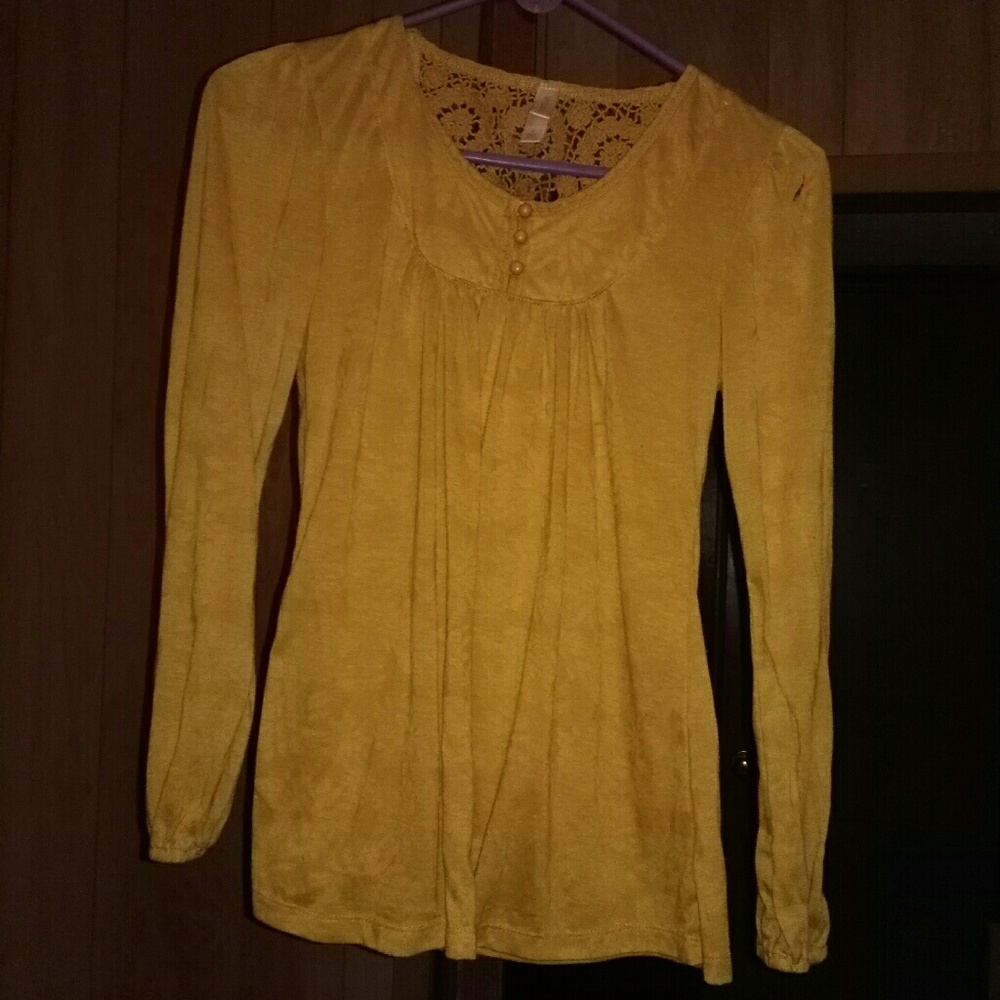 Long sleeve top