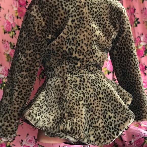 Betsey Johnson vintage leopard fur coat pinup - Picture 2 of 8
