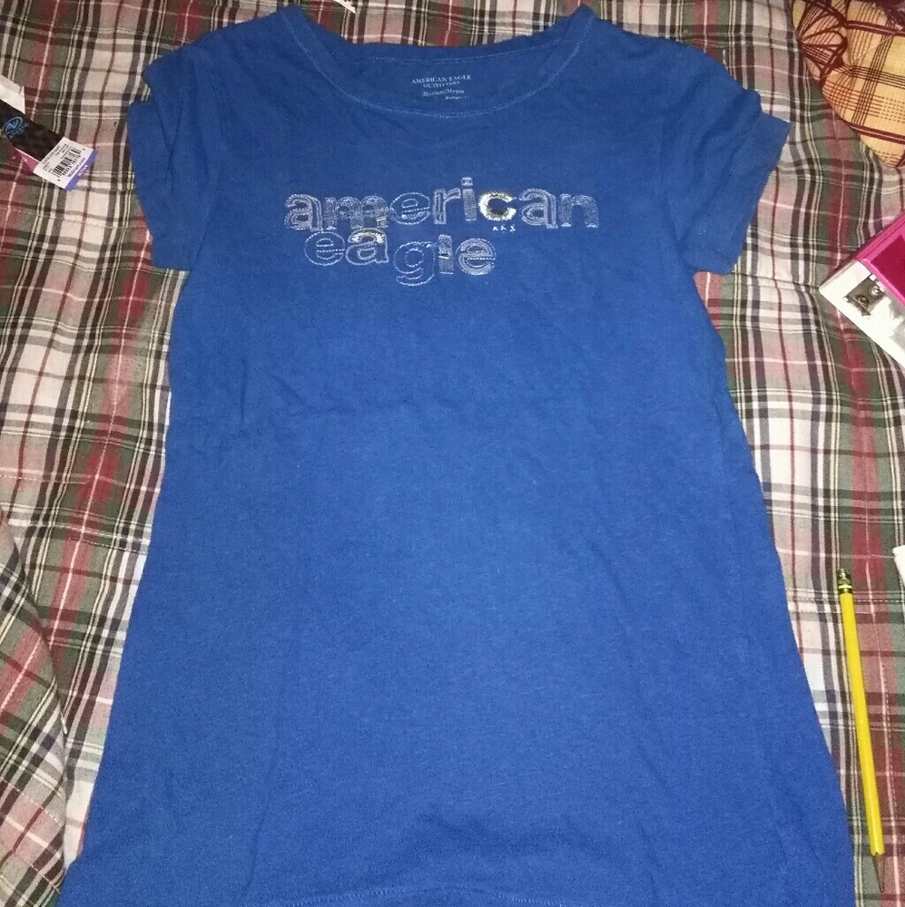 American eagle t shirt