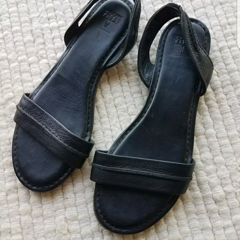 Frye black sandal