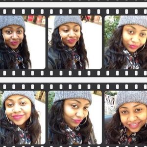 Meet your Posher, Danielle