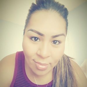 Meet your Posher, Johana