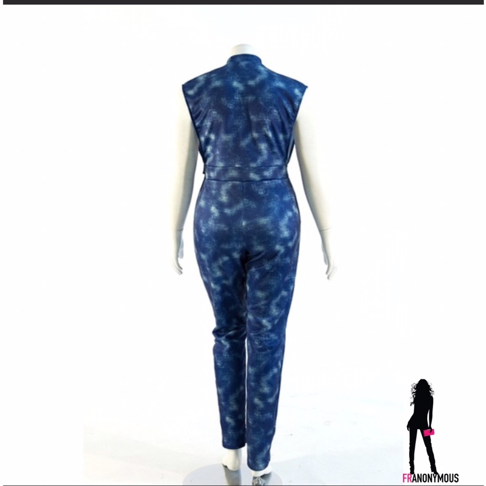 💓Plus💓Denim Look Jumpsuit - Picture 2 of 5