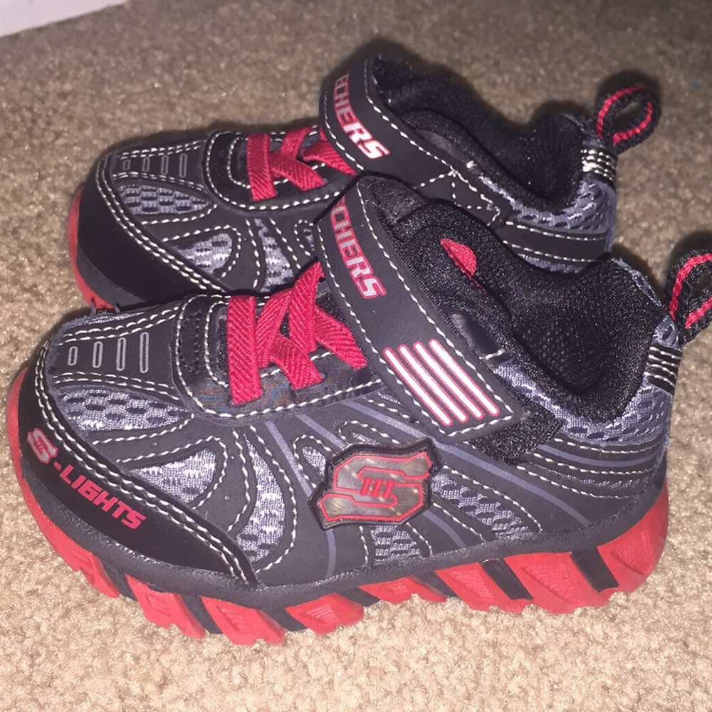 Light up sketchers never worn !!
