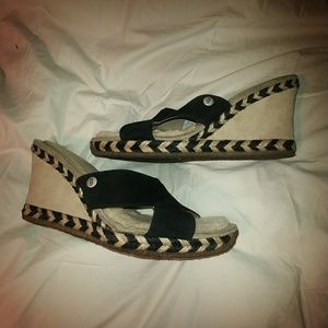 NWOT Super Comfy UGG Wedge Sandals!