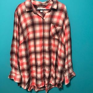 Ava and Liv plus size button up