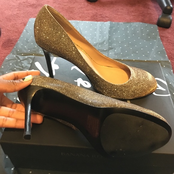 Banana Republic Sparkly Violet Pumps - Picture 4 of 7