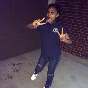 Meet your Posher, Elizabeth