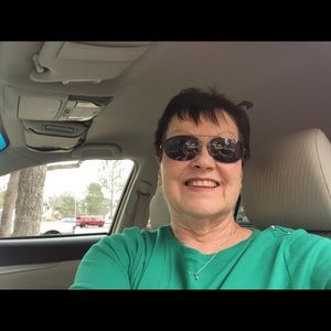 Meet your Posher, Kathleen