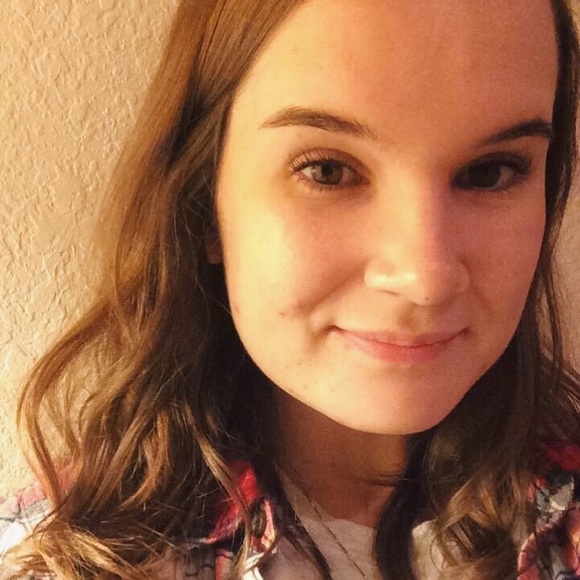 Meet your Posher, Meagan - Picture 1 of 1