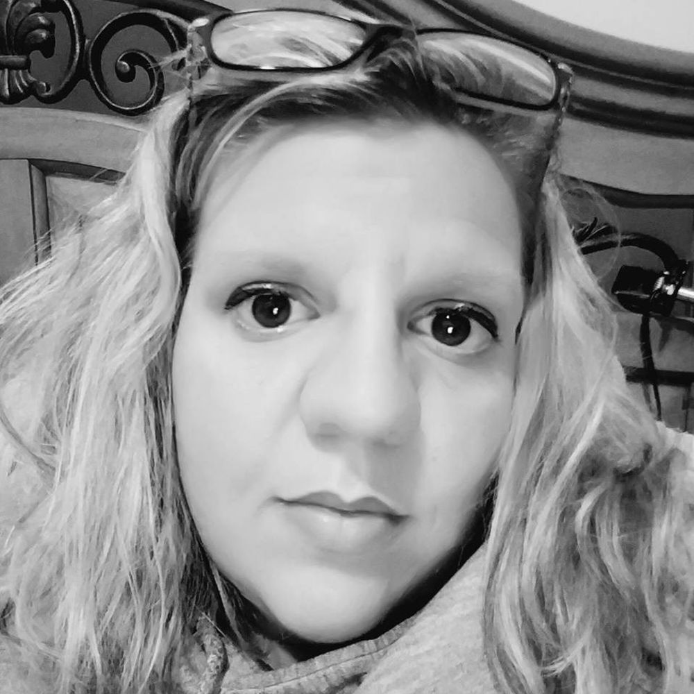 Meet your Posher, Alicia