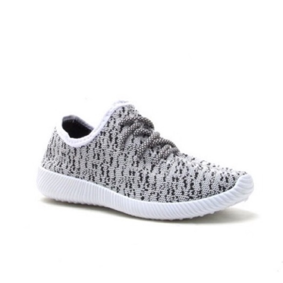 SALE! Flyknit Sneakers - Picture 2 of 3