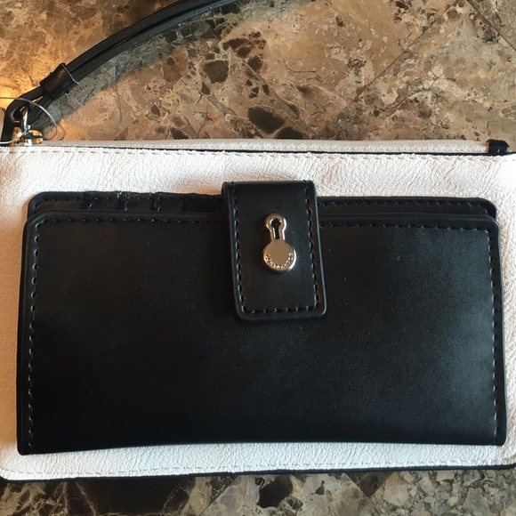 London Fog | Bags | New London Fog Leather Wallet Wristlet White Black ...