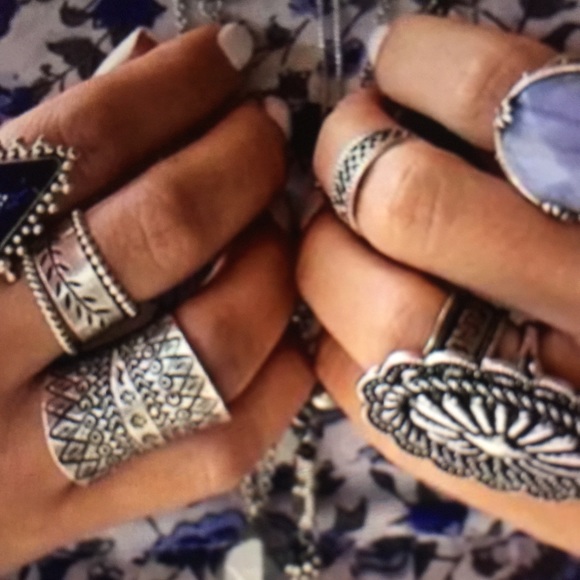 Carved Statement Ring - Picture 2 of 4