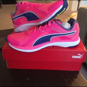 **BRAND NEW** Puma running sneakers