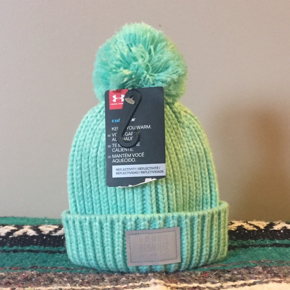 Under Armour Pom Knit Beanie