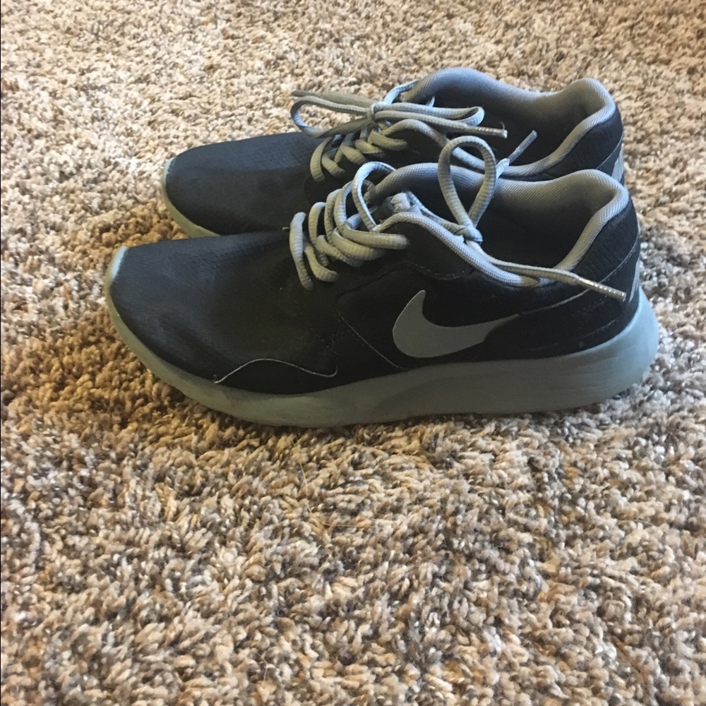 Nike Kashi's 7.5