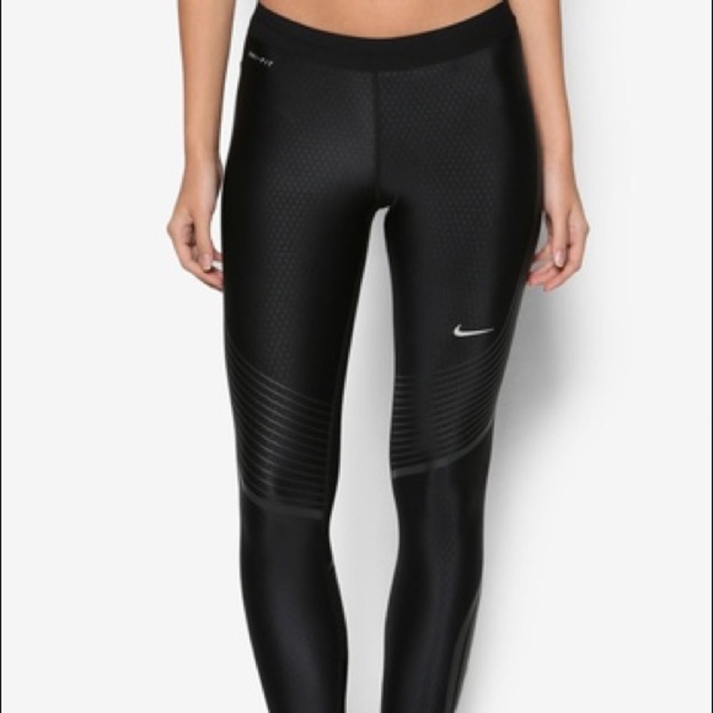 ❗️SOLD❗️Nike power speed running tights in Black