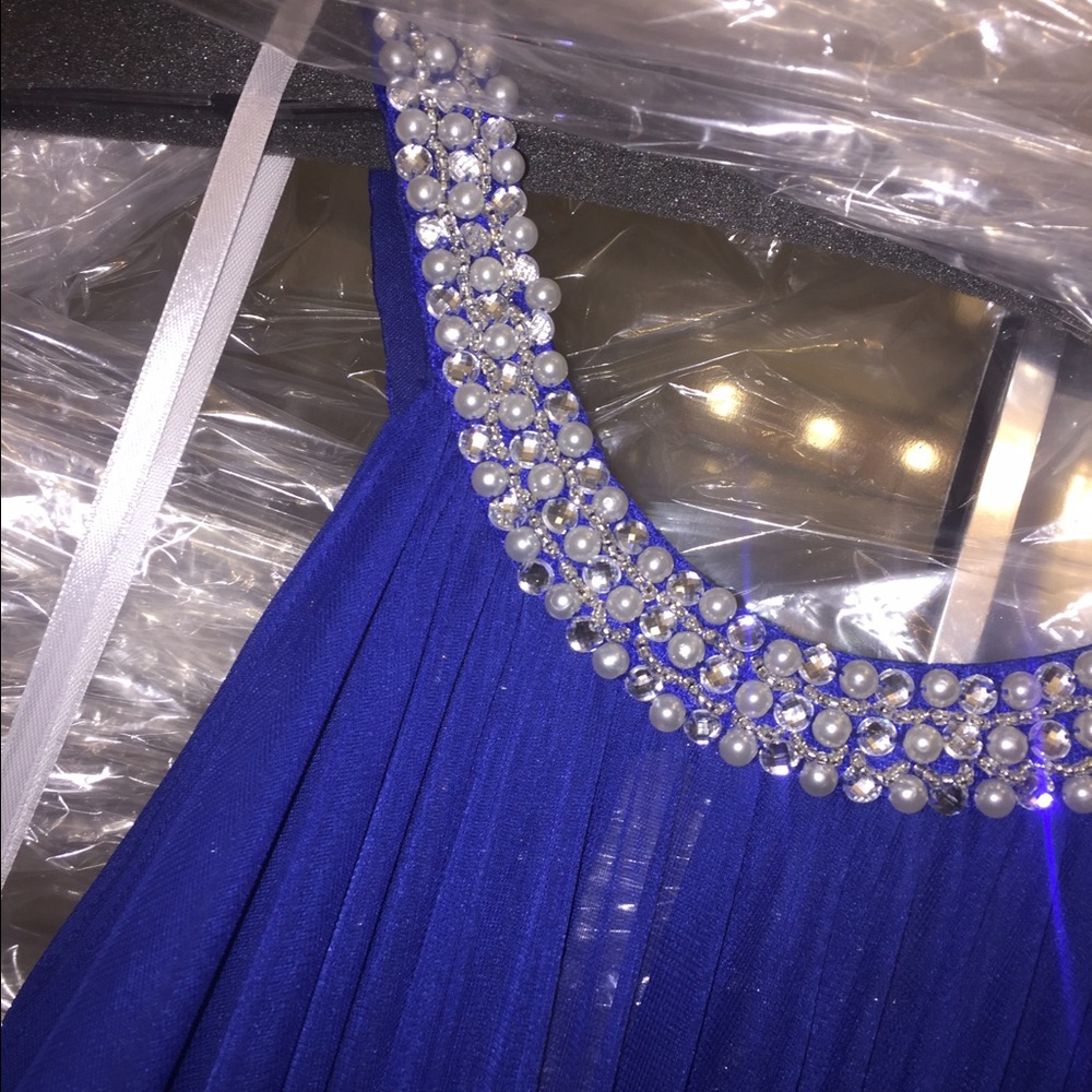 Blue Prom Dress💙 - Picture 2 of 6