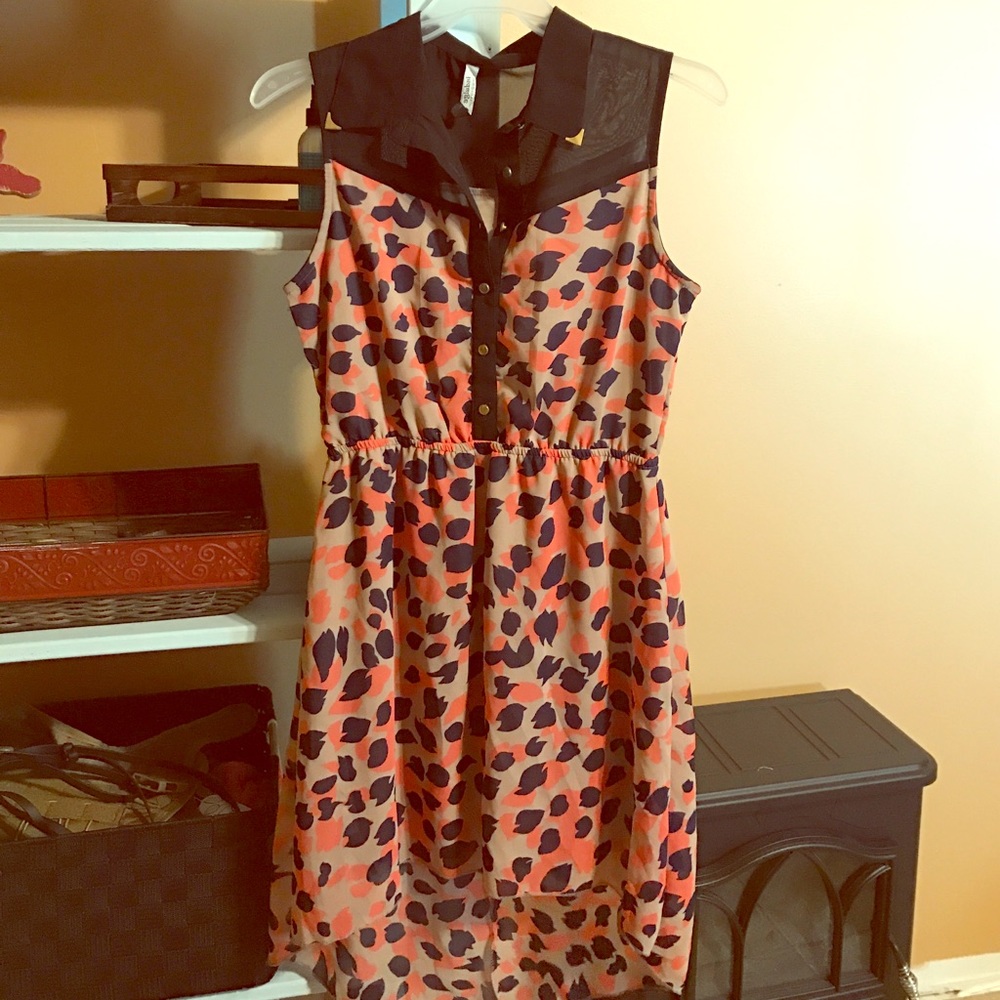 Size medium casual dress!