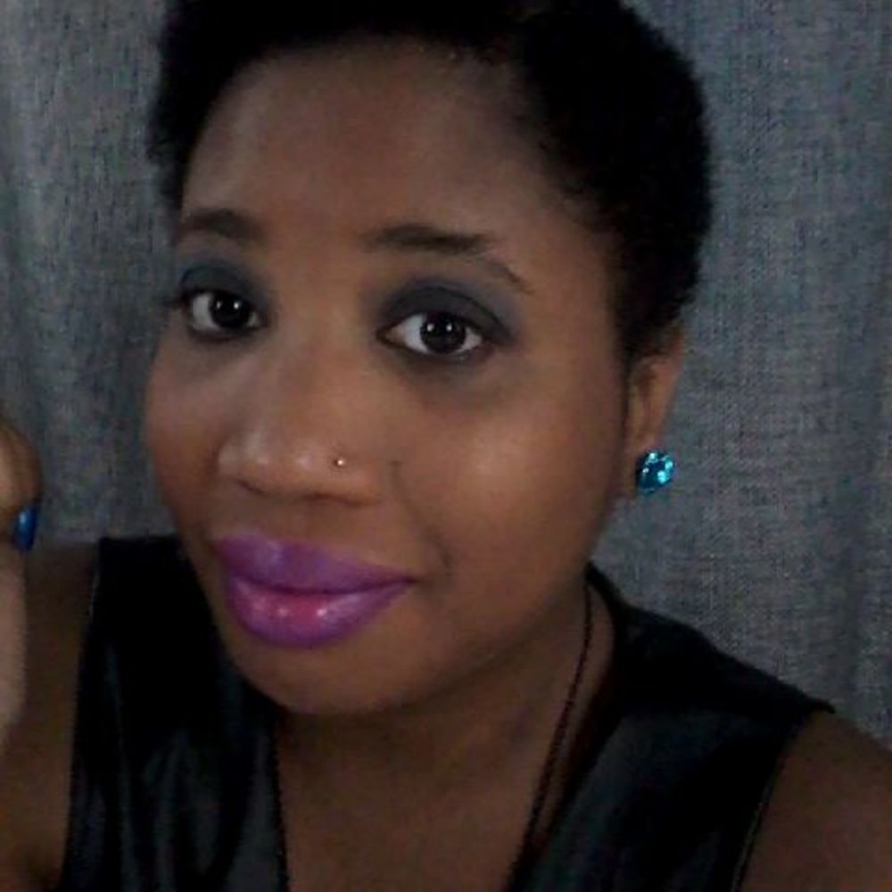 Meet your Posher, Naeemah