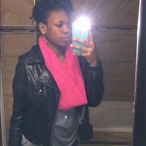 Meet your Posher, Ashontee