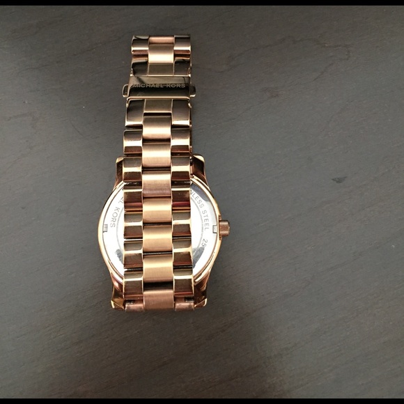 Michael Kors Women's MK5913 Slim Runway Watch - Picture 3 of 6