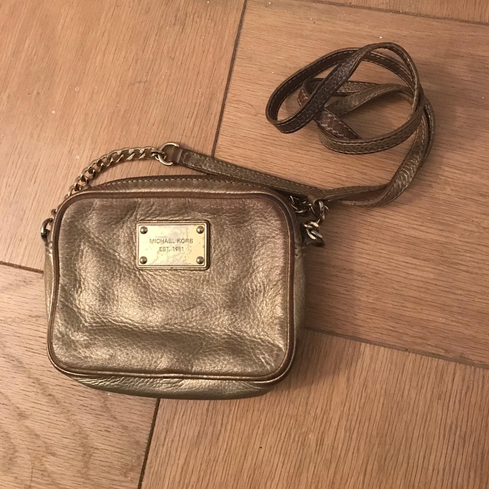 Michael Kors cross body gold purse