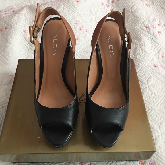 Aldo Leather Pumps - Picture 3 of 5