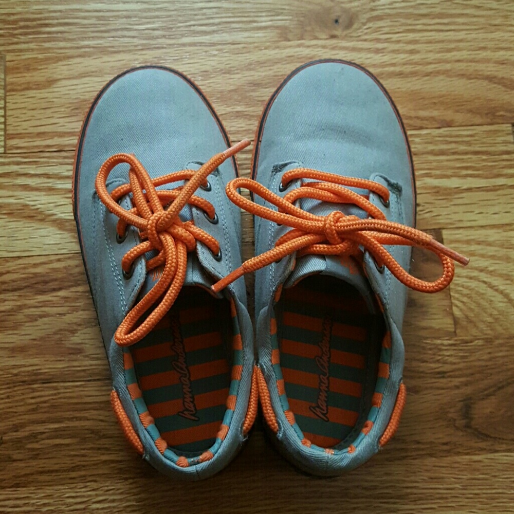 Hanna Andersson Canvas Boys shoes, size 13