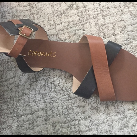 Coconuts Sandals - Picture 2 of 3