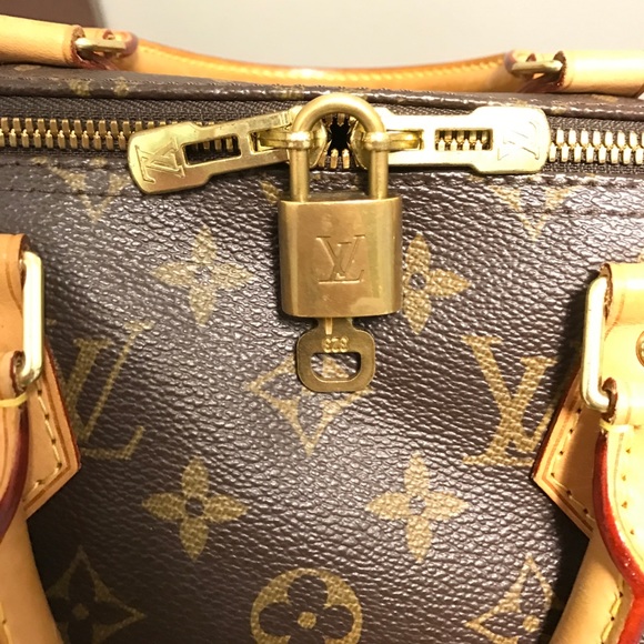 **SOLD** Speedy 35 Bandouliere - Picture 2 of 8