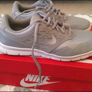 Women's Nike Orive Shoes
